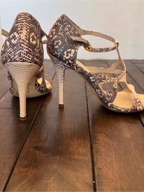 KORS Michael Kors Strap Heels Size 6 Snakeskin Print 3.5 in Heel Exotic Neutral
